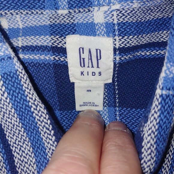 NWT GAP cotton twill button down shirt in blue & white plaid size medium - Picture 10 of 11